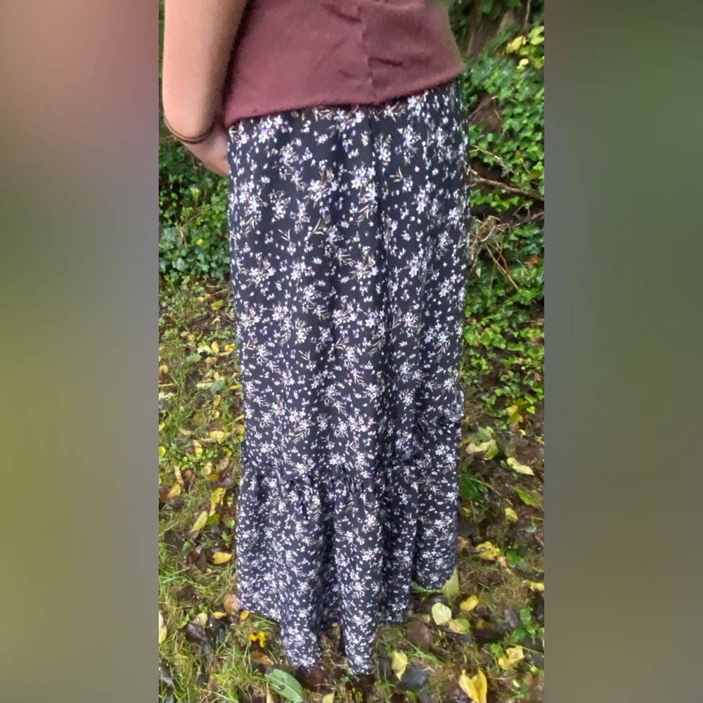 Black Floral Boho Prairie Maxi Skirt –  Ruffle Hem Hippie Style – Size S
